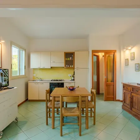 Vakantiehuis Spazioscena - Urania